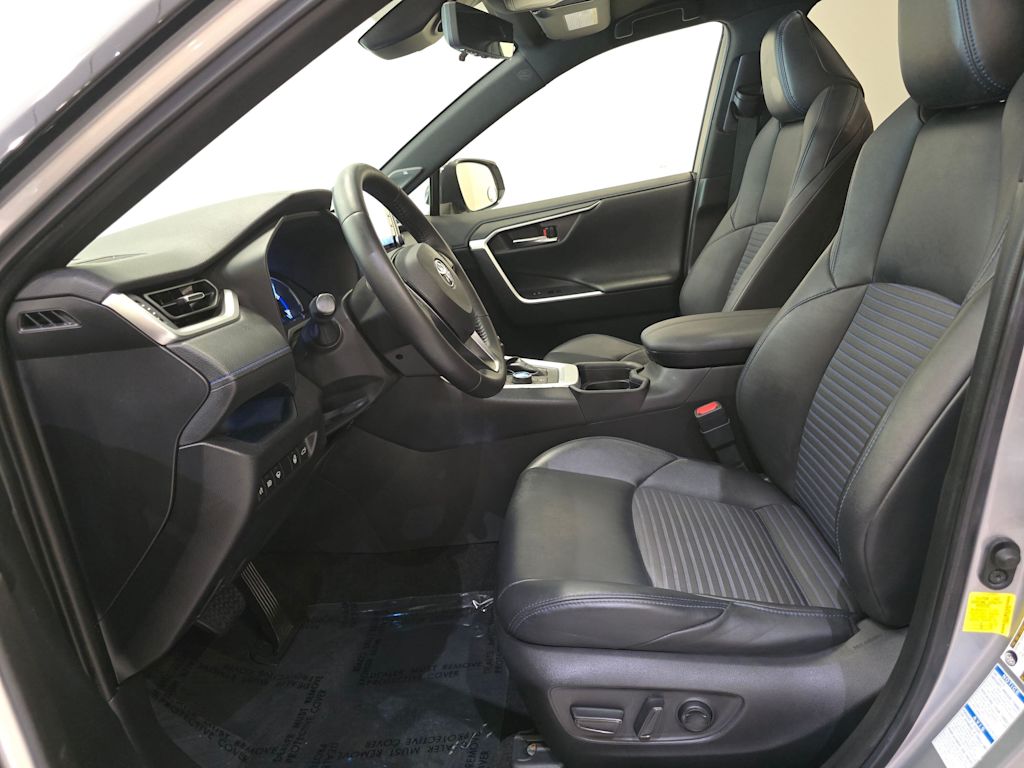 Thumbnail: 2021 Toyota RAV4 - 11