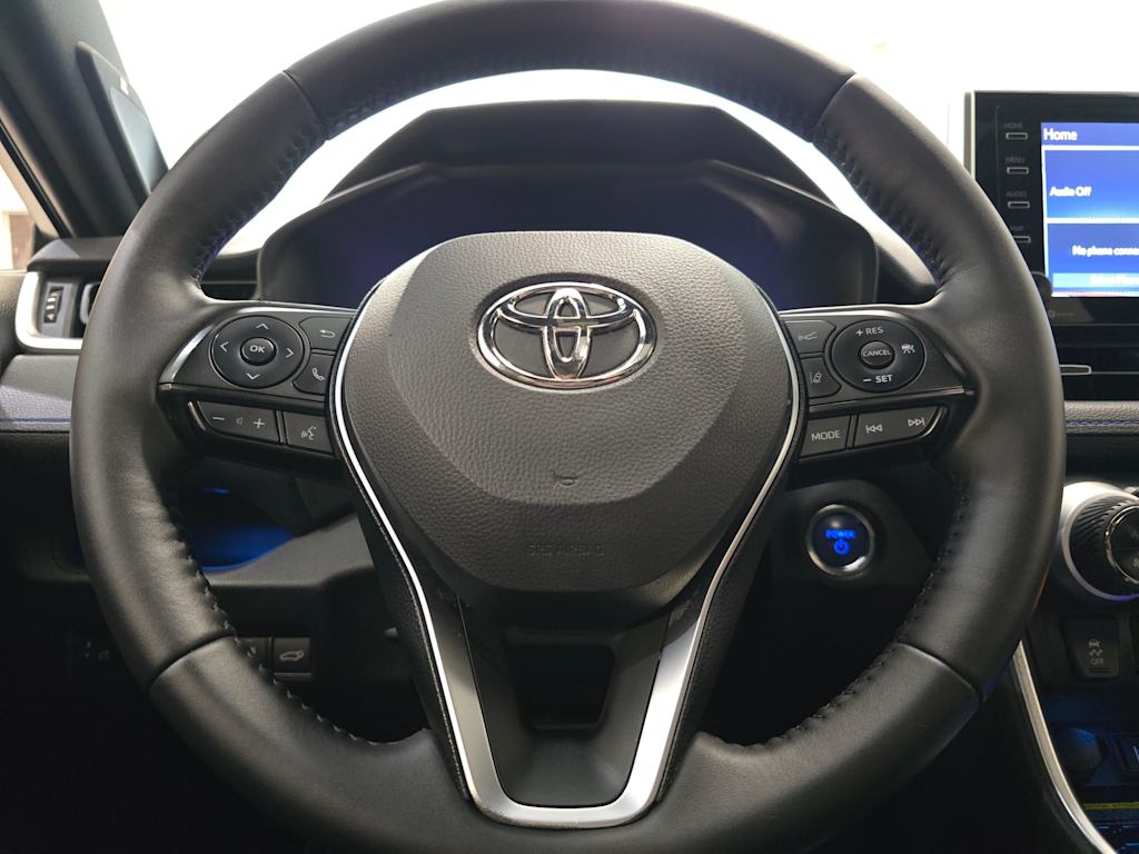 Thumbnail: 2021 Toyota RAV4 - 14