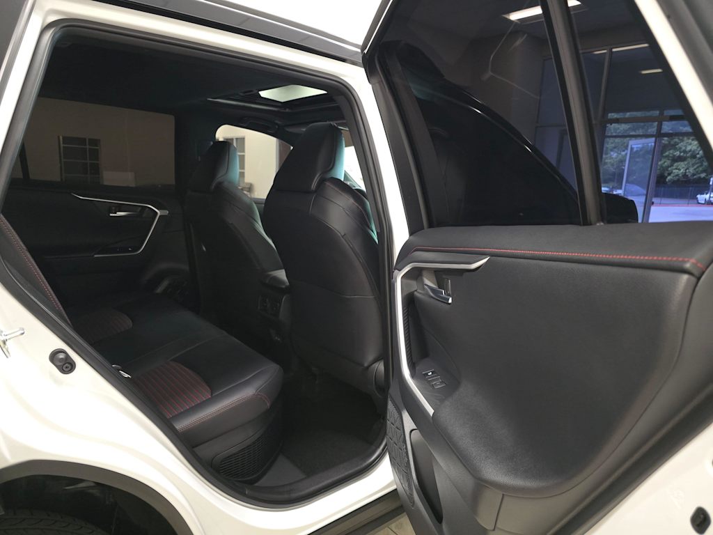 Thumbnail: 2025 Toyota RAV4 - 32