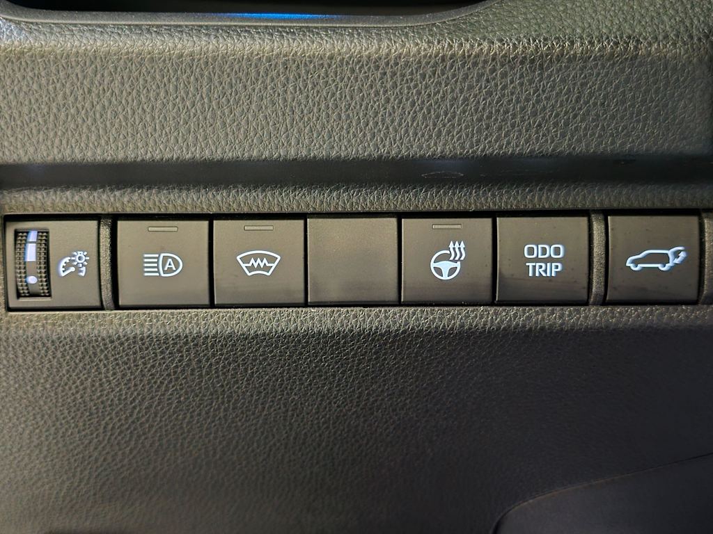 Thumbnail: 2025 Toyota RAV4 - 27