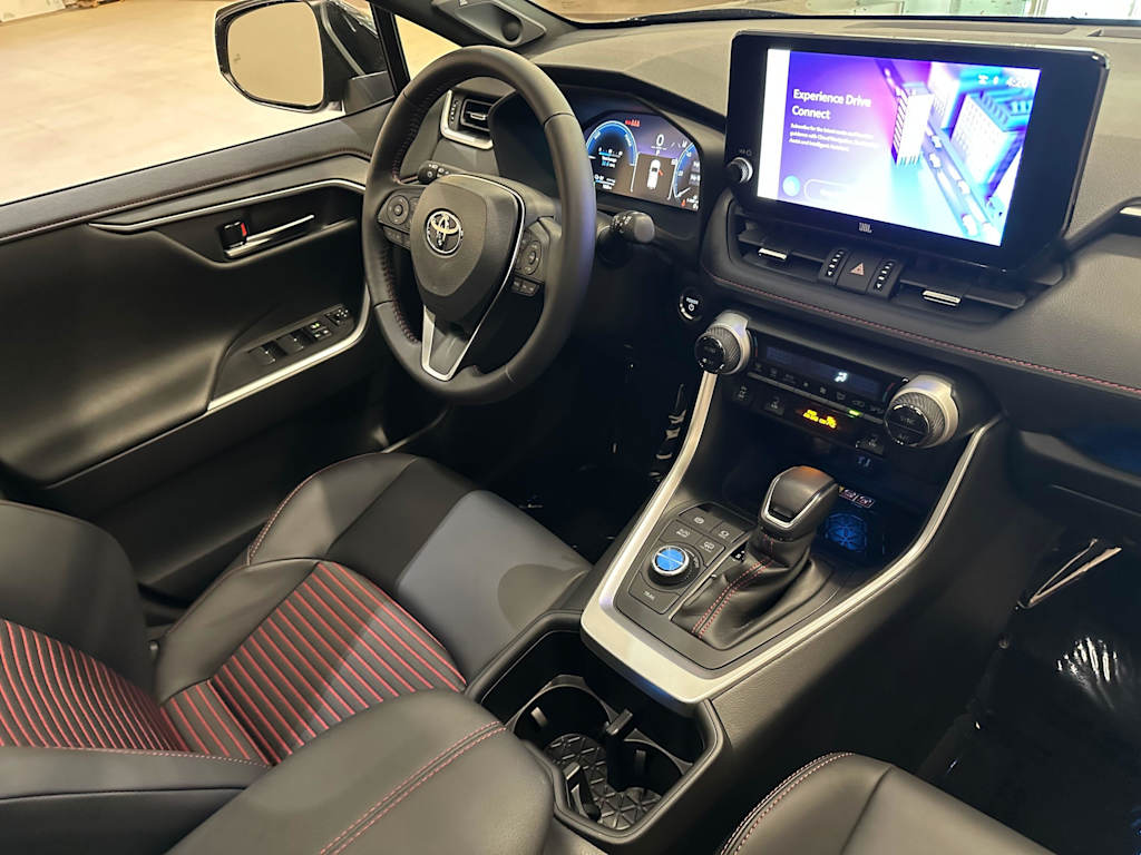 Thumbnail: 2025 Toyota RAV4 - 15