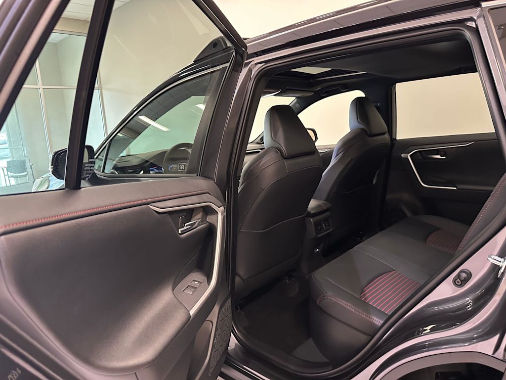 Thumbnail: 2025 Toyota RAV4 - 29