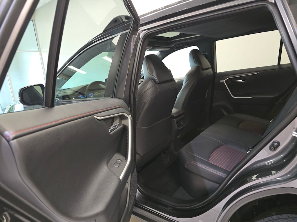 Thumbnail: 2025 Toyota RAV4 - 26