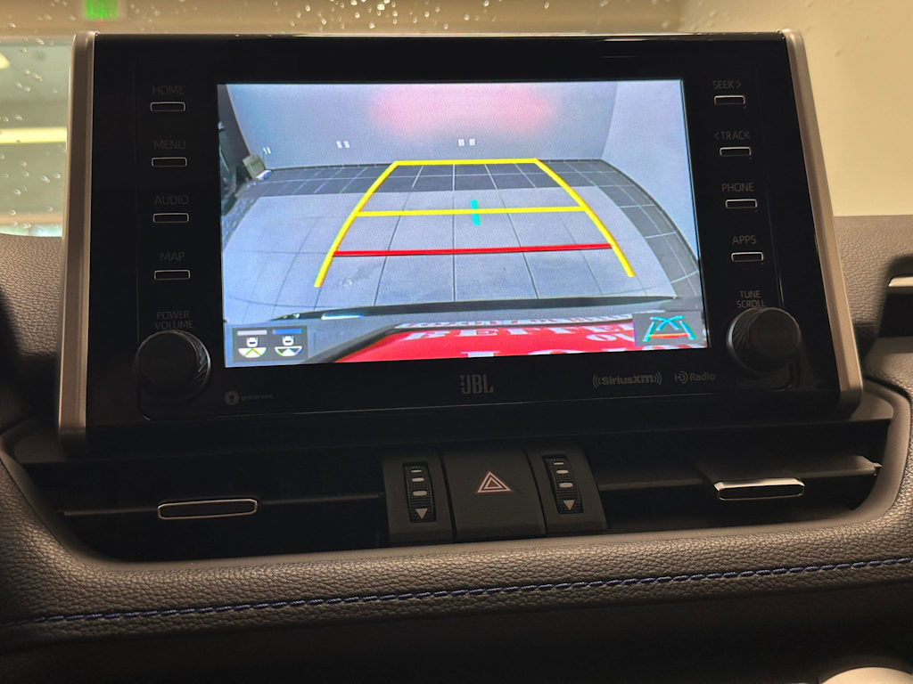 Thumbnail: 2019 Toyota RAV4 - 15