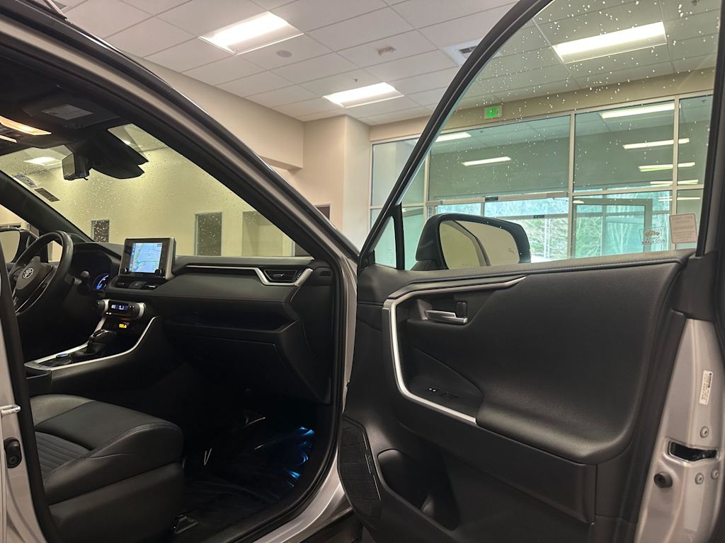 Thumbnail: 2019 Toyota RAV4 - 31