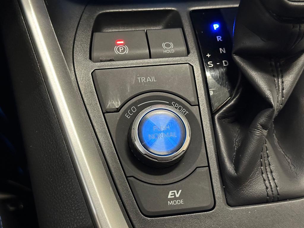 Thumbnail: 2019 Toyota RAV4 - 16