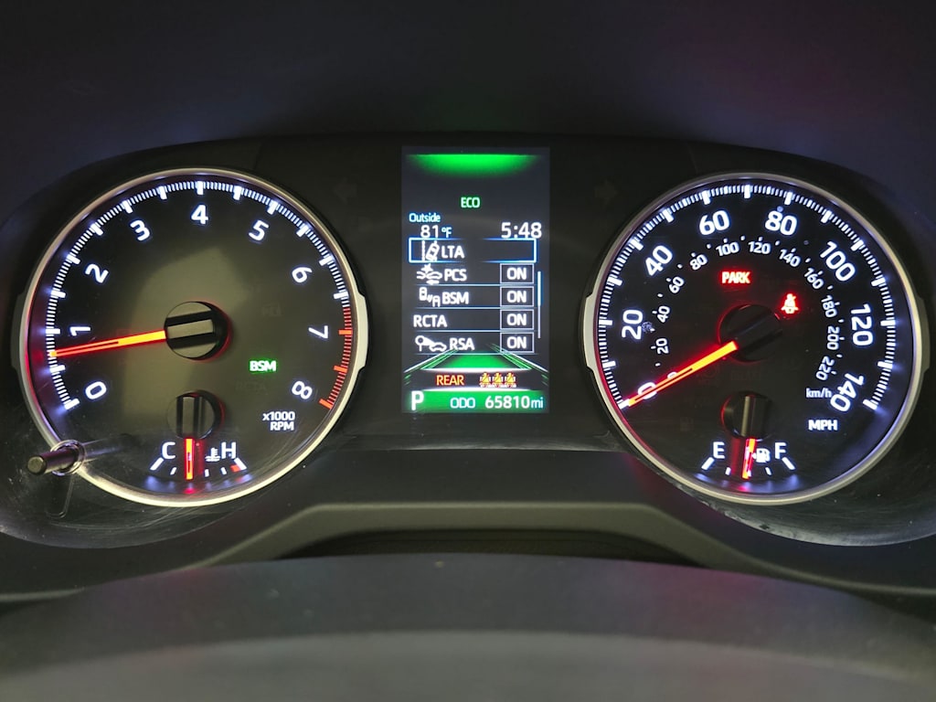 Thumbnail: 2019 Toyota RAV4 - 16