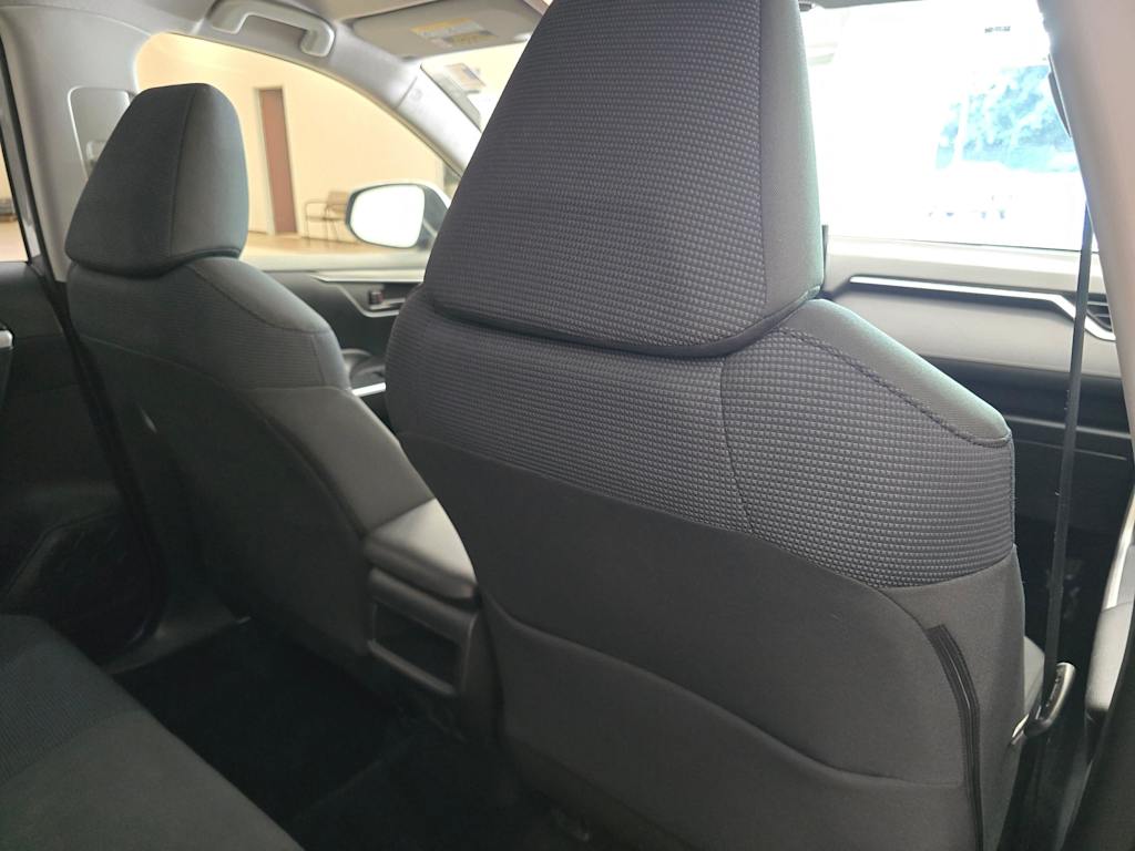 Thumbnail: 2019 Toyota RAV4 - 27