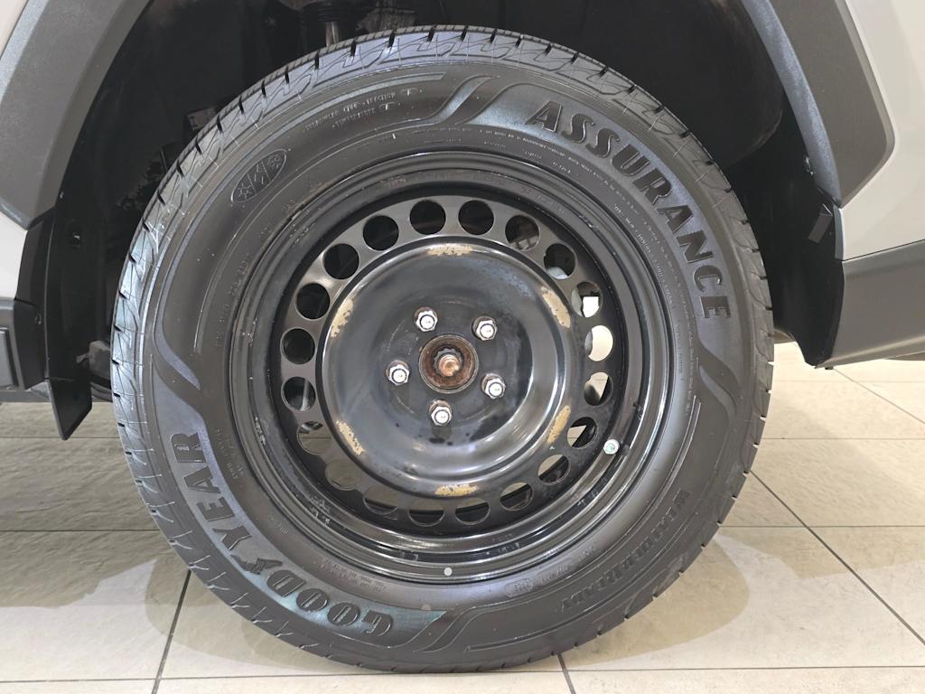 Thumbnail: 2019 Toyota RAV4 - 8