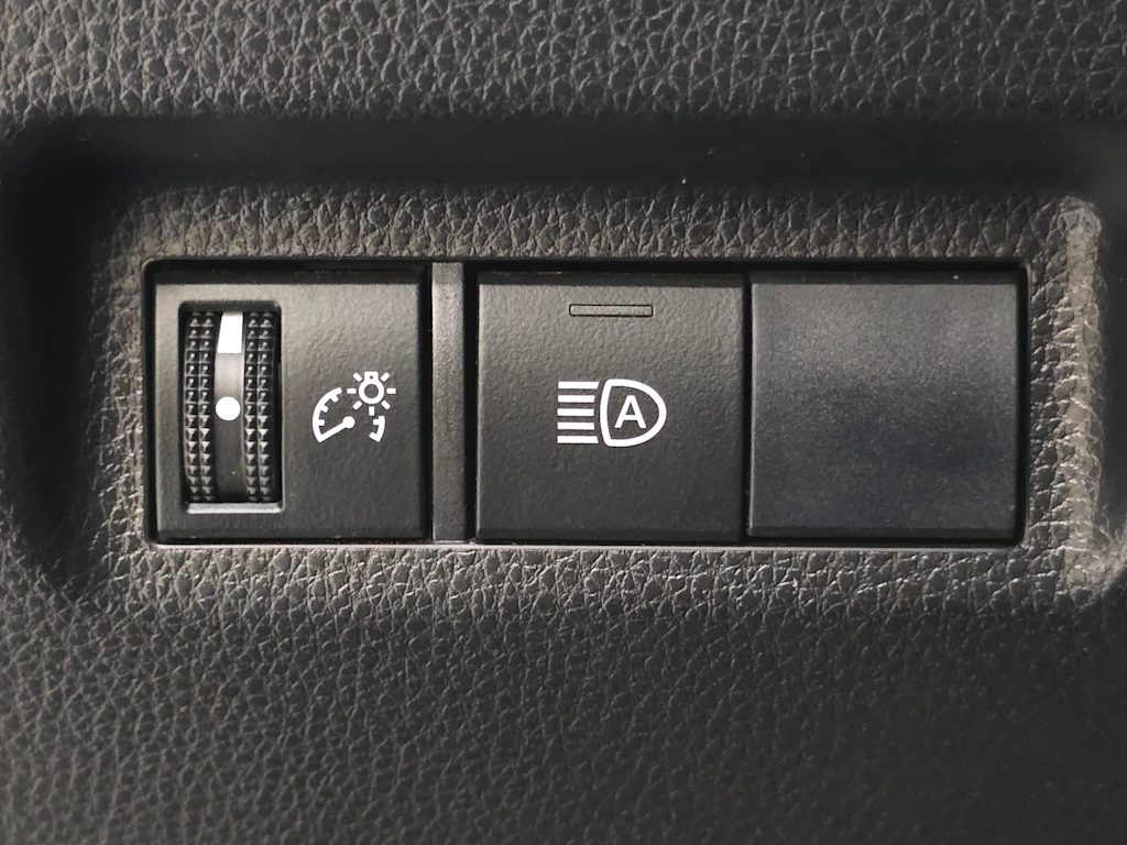 Thumbnail: 2019 Toyota RAV4 - 23