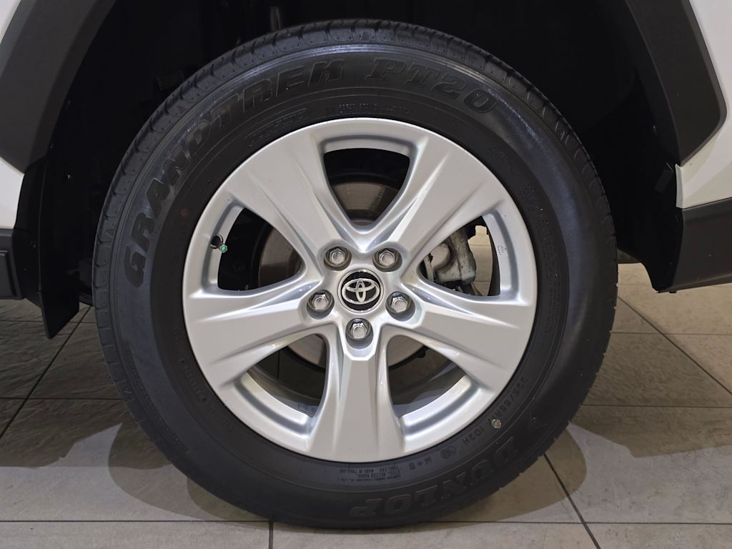 Thumbnail: 2020 Toyota RAV4 - 8