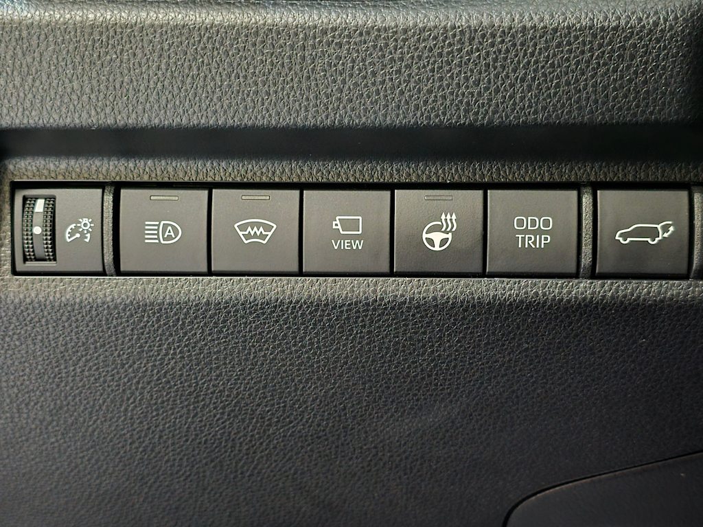 Thumbnail: 2025 Toyota RAV4 - 25