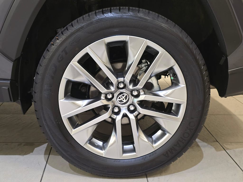 Thumbnail: 2025 Toyota RAV4 - 8