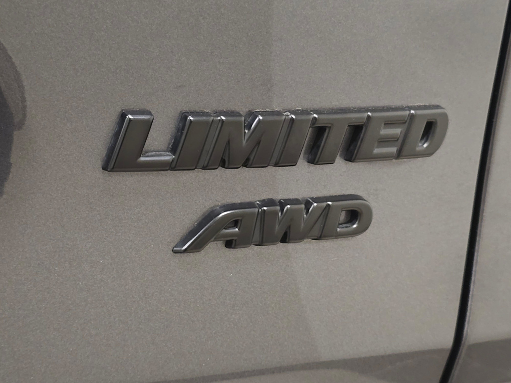 Thumbnail: 2025 Toyota RAV4 - 7
