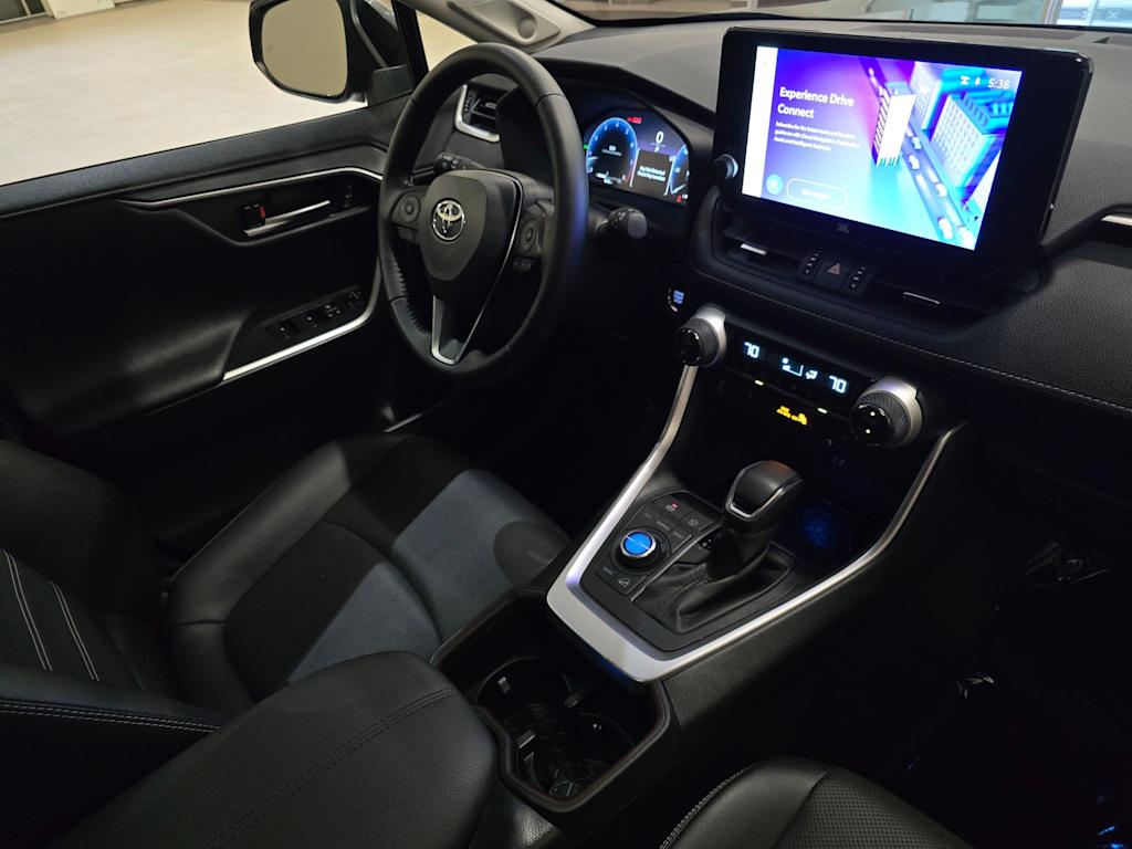 Thumbnail: 2025 Toyota RAV4 - 15