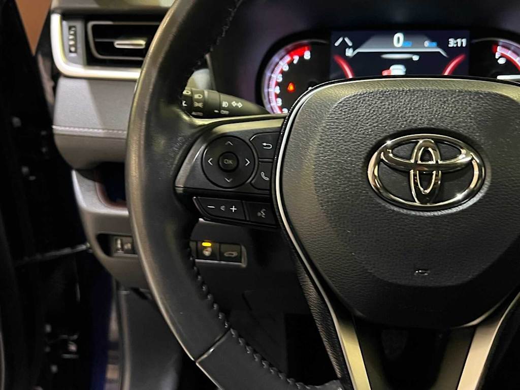 Thumbnail: 2021 Toyota RAV4 - 26