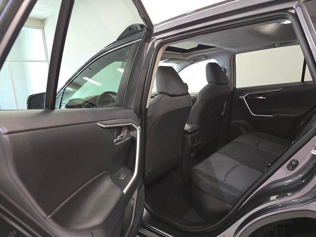Thumbnail: 2025 Toyota RAV4 - 29
