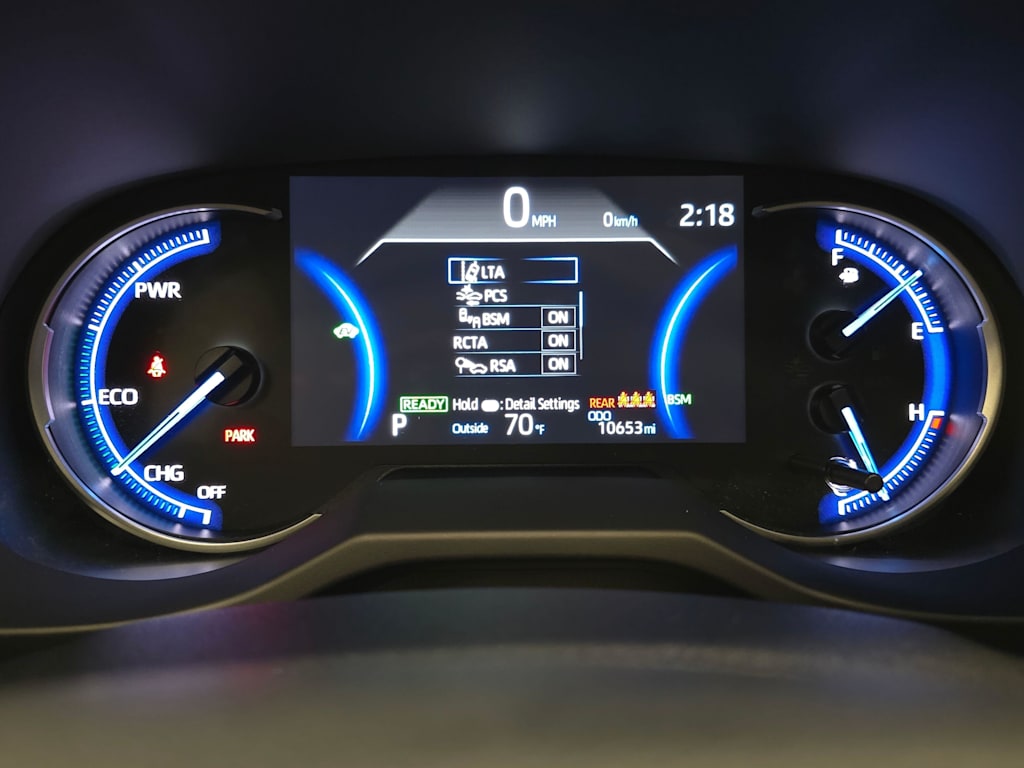 Thumbnail: 2025 Toyota RAV4 - 18