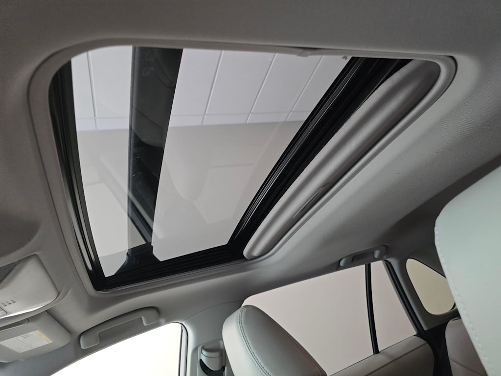 Thumbnail: 2019 Toyota RAV4 - 28