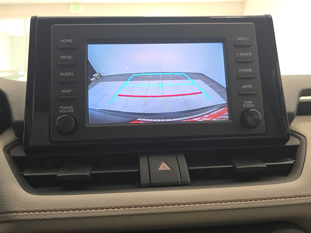 Thumbnail: 2019 Toyota RAV4 - 16