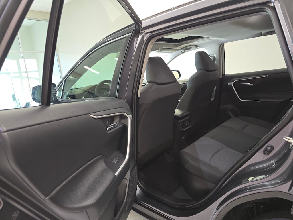 Thumbnail: 2025 Toyota RAV4 - 29
