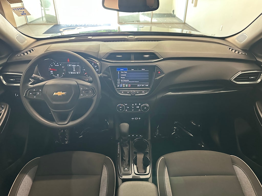 Thumbnail: 2023 Chevrolet TrailBlazer - 9