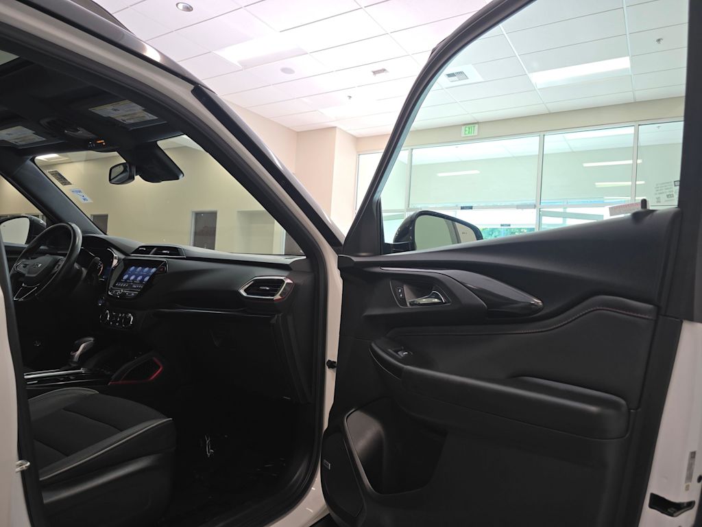 Thumbnail: 2021 Chevrolet TrailBlazer - 32