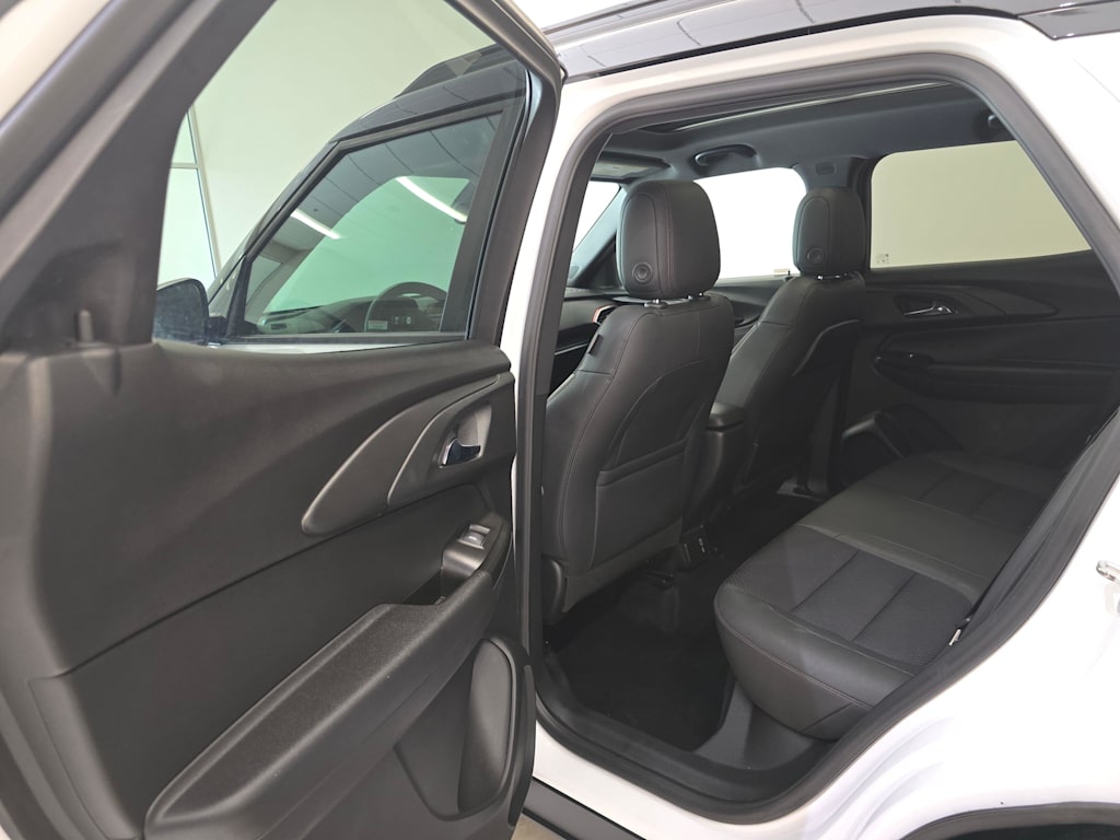 Thumbnail: 2021 Chevrolet TrailBlazer - 29