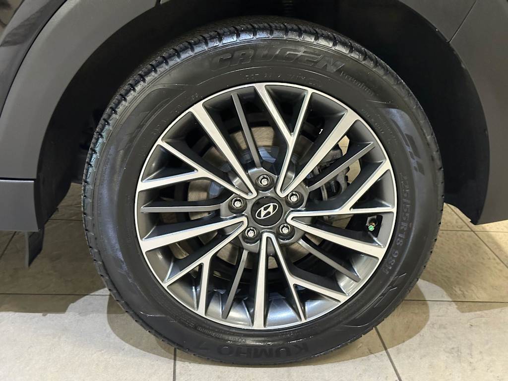 Thumbnail: 2019 Hyundai Tucson - 8