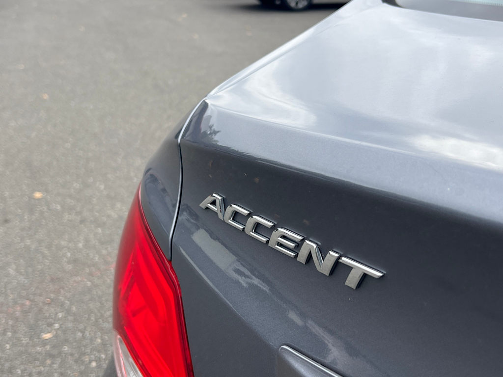 Thumbnail: 2017 Hyundai Accent - 4