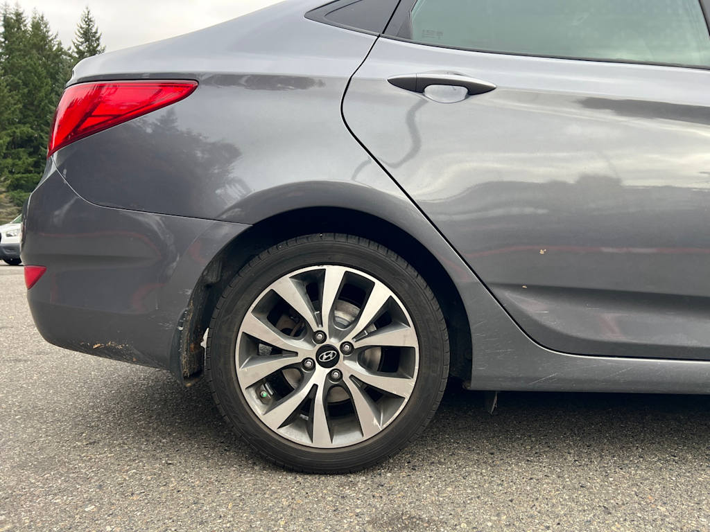 Thumbnail: 2017 Hyundai Accent - 10