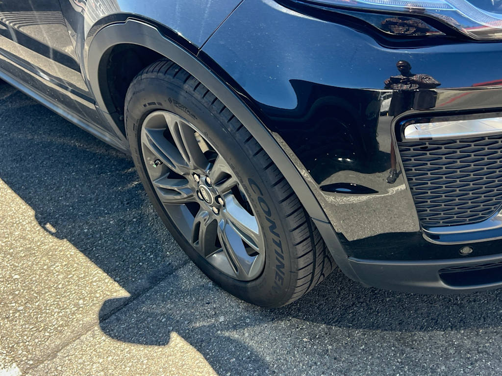 Thumbnail: 2019 Land Rover Range Rover Evoque - 6