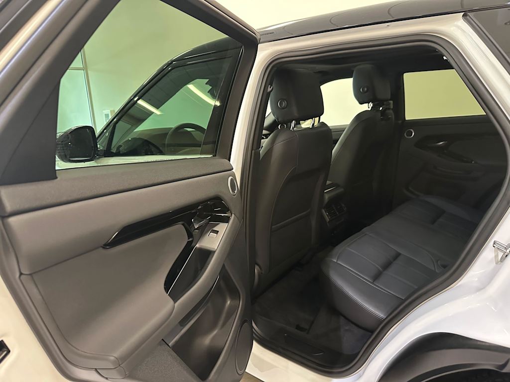 Thumbnail: 2025 Land Rover Range Rover Evoque - 27