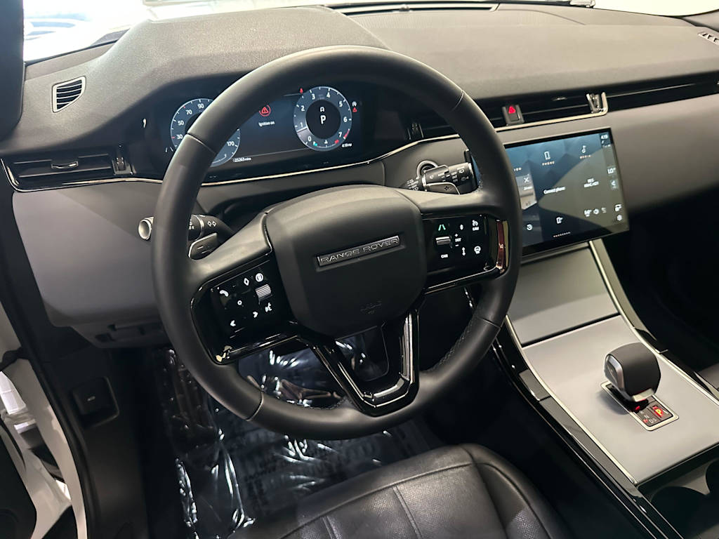 Thumbnail: 2025 Land Rover Range Rover Evoque - 2