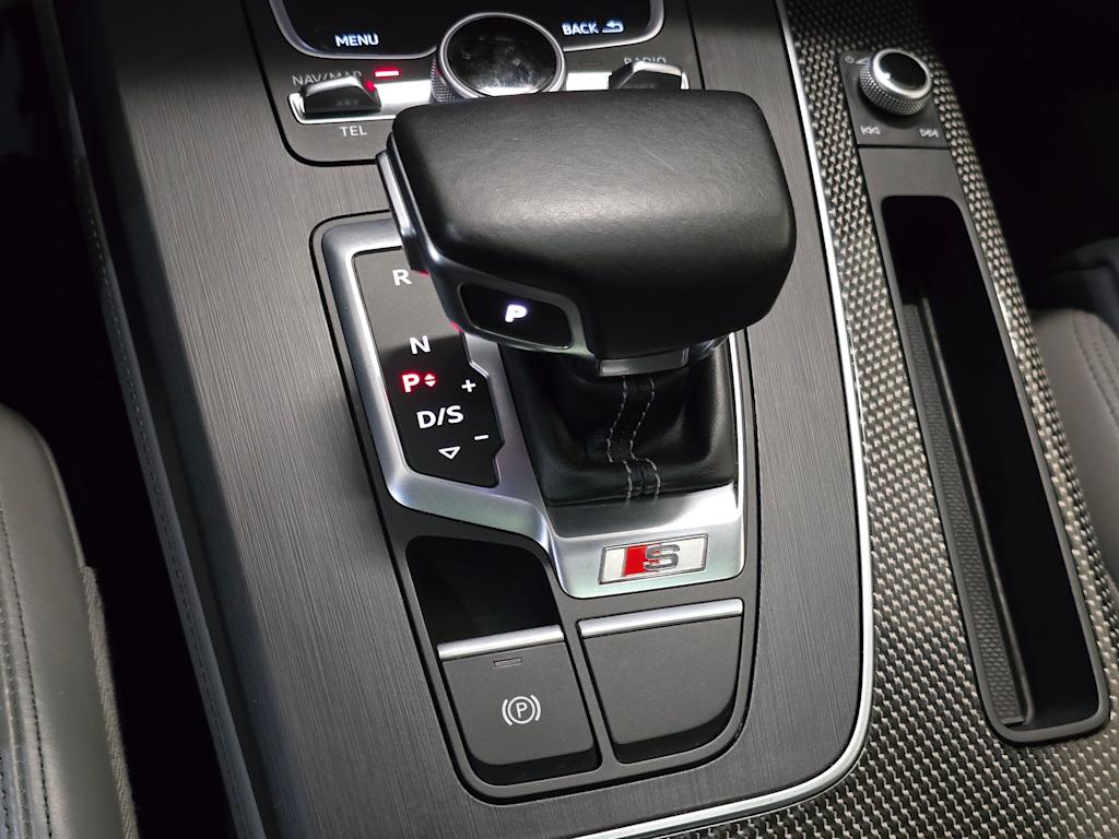 Thumbnail: 2018 Audi SQ5 - 15