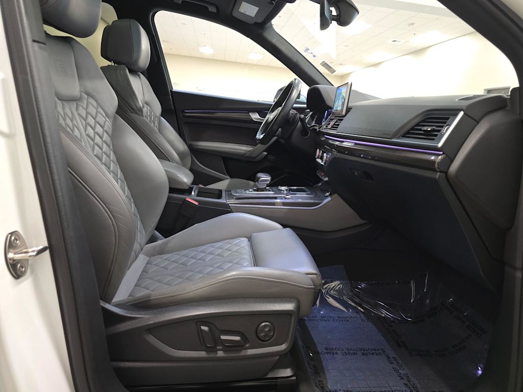 Thumbnail: 2018 Audi SQ5 - 10