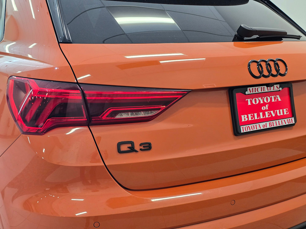 Thumbnail: 2023 Audi Q3 - 19