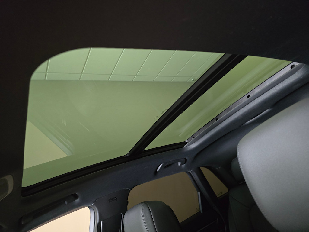 Thumbnail: 2023 Audi Q3 - 24