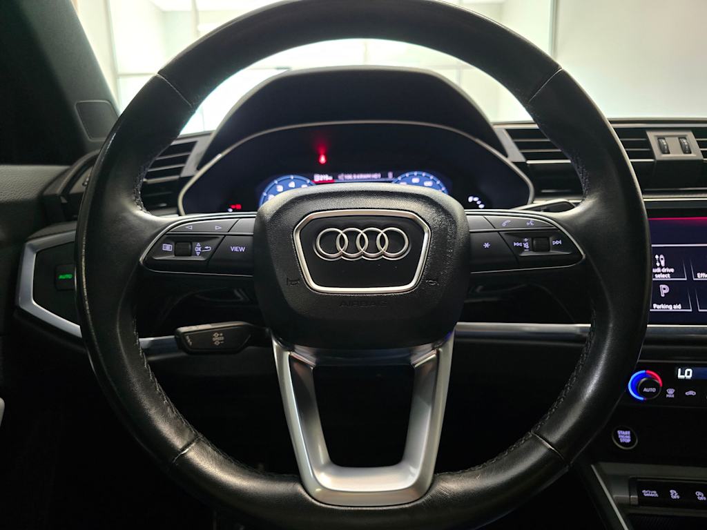 Thumbnail: 2023 Audi Q3 - 12
