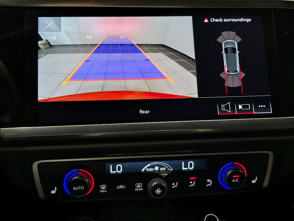 Thumbnail: 2023 Audi Q3 - 14
