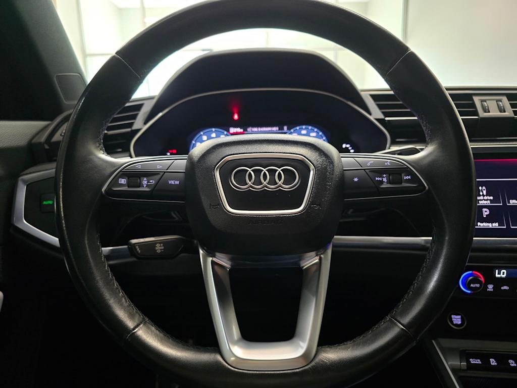 Thumbnail: 2023 Audi Q3 - 12