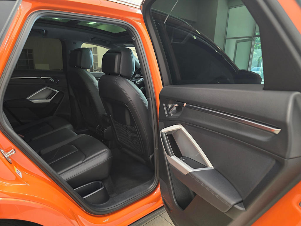 Thumbnail: 2023 Audi Q3 - 27