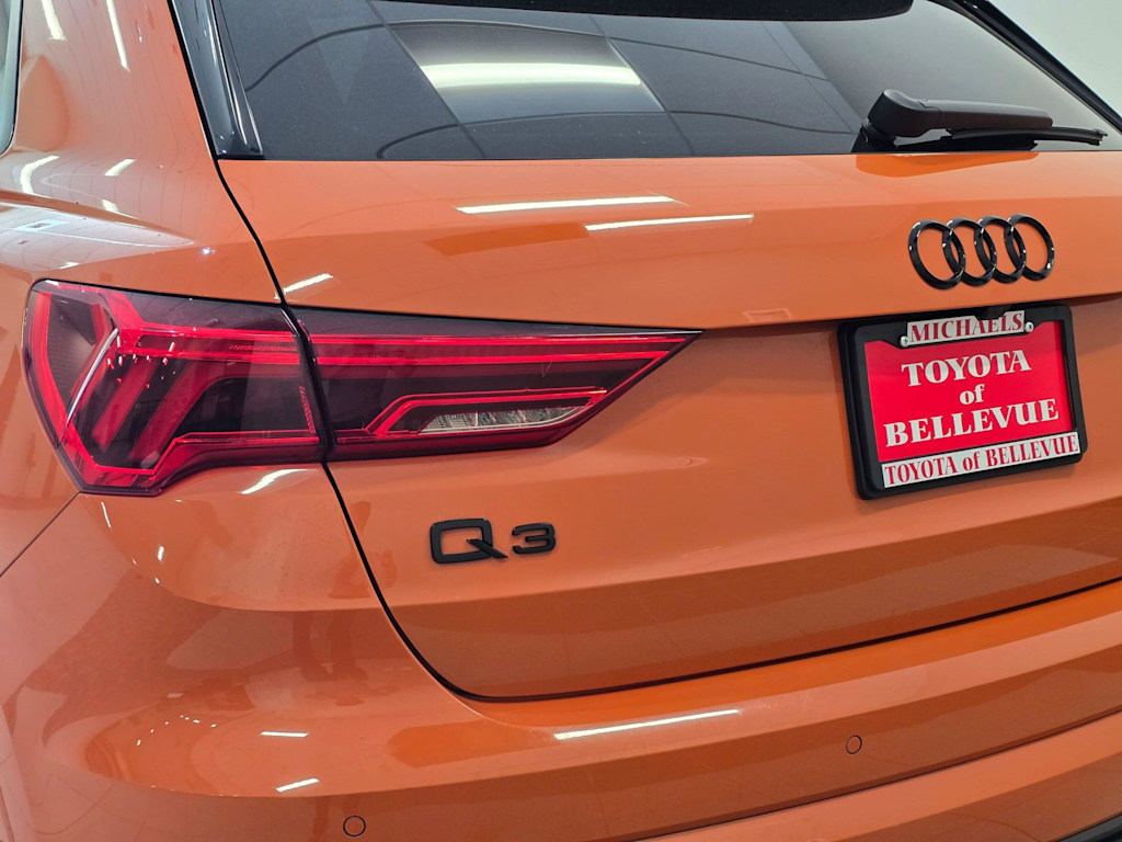 Thumbnail: 2023 Audi Q3 - 19