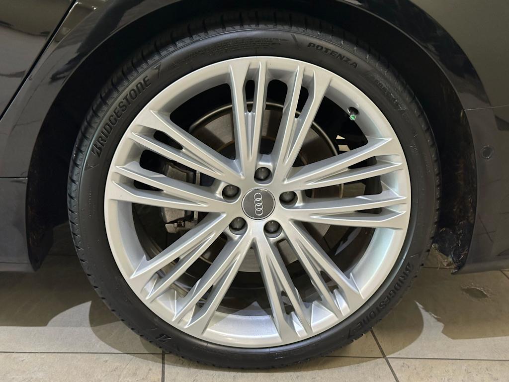 Thumbnail: 2019 Audi A7 - 7