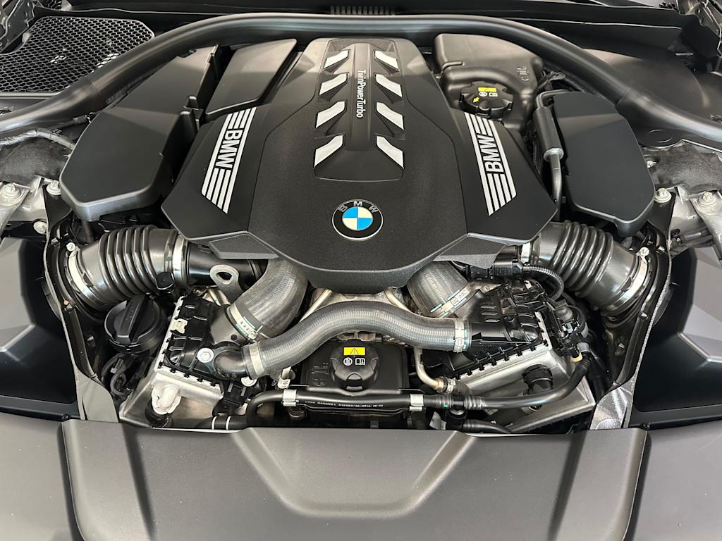 Thumbnail: 2021 BMW 7 Series - 8