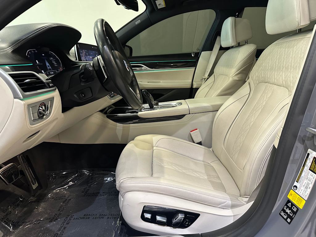 Thumbnail: 2021 BMW 7 Series - 10