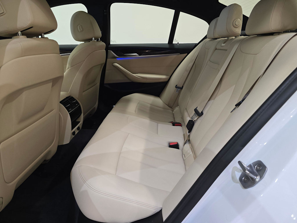 Thumbnail: 2019 BMW 5 Series - 12