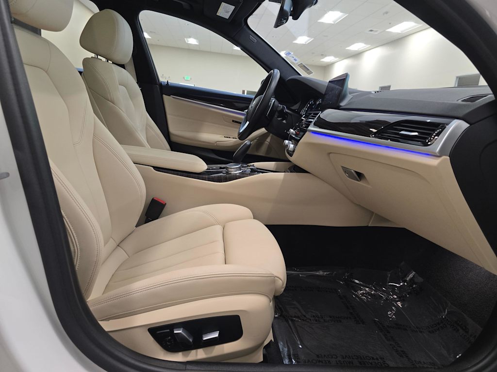 Thumbnail: 2019 BMW 5 Series - 11
