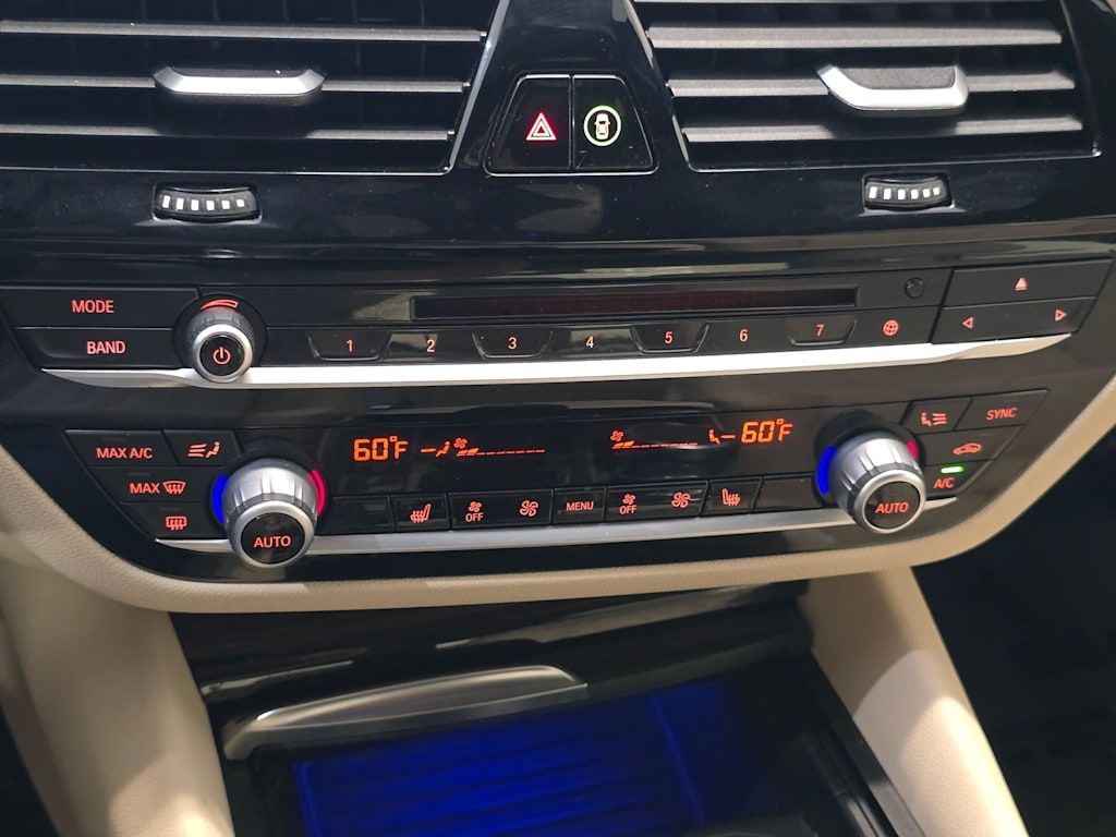 Thumbnail: 2019 BMW 5 Series - 23