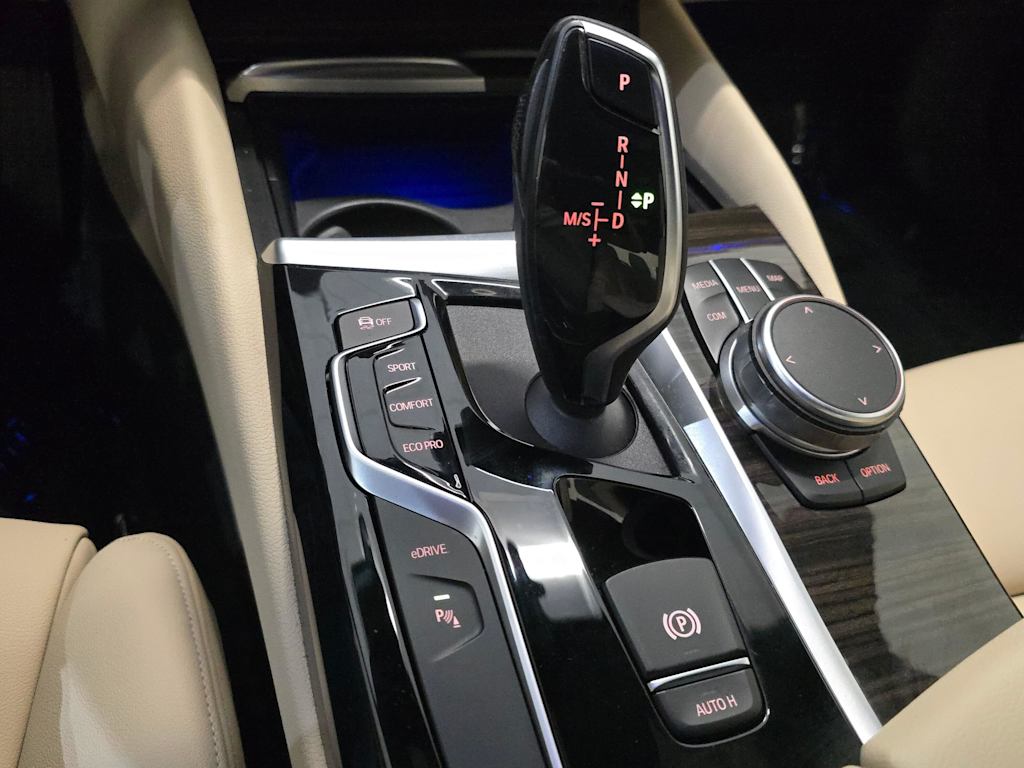 Thumbnail: 2019 BMW 5 Series - 16